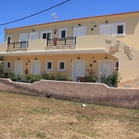 Kosmos Hotel Agios Stefanos Avliotes  Extérieur photo